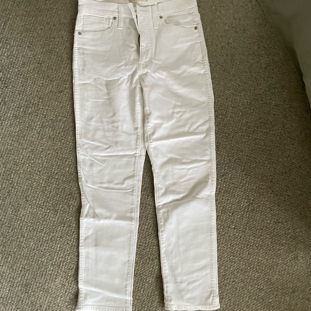Madewell women’s white straight jeans